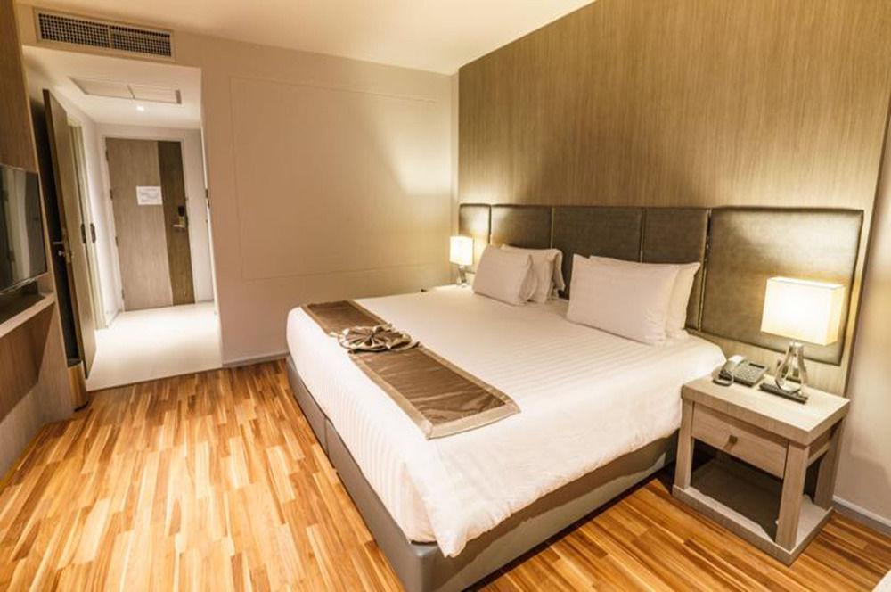 New Season Hotel Hat Yai Esterno foto